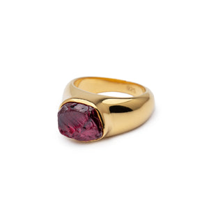 The ANIMA Ring Rhodolite Garnet Gold Plated